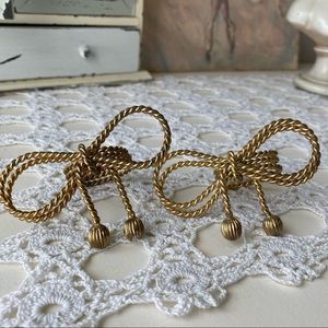 Vintage Antique Brass Twisted Bow Napkin Ring Set